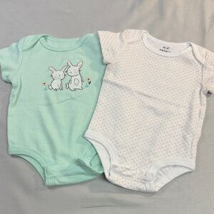 Rococo - set of 2 short sleeve Mint and White Bunny Bodysuit/Onesie Set